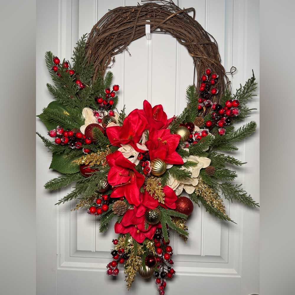 Wreath new handmade Christmas red Amaryllis and hydrangeas